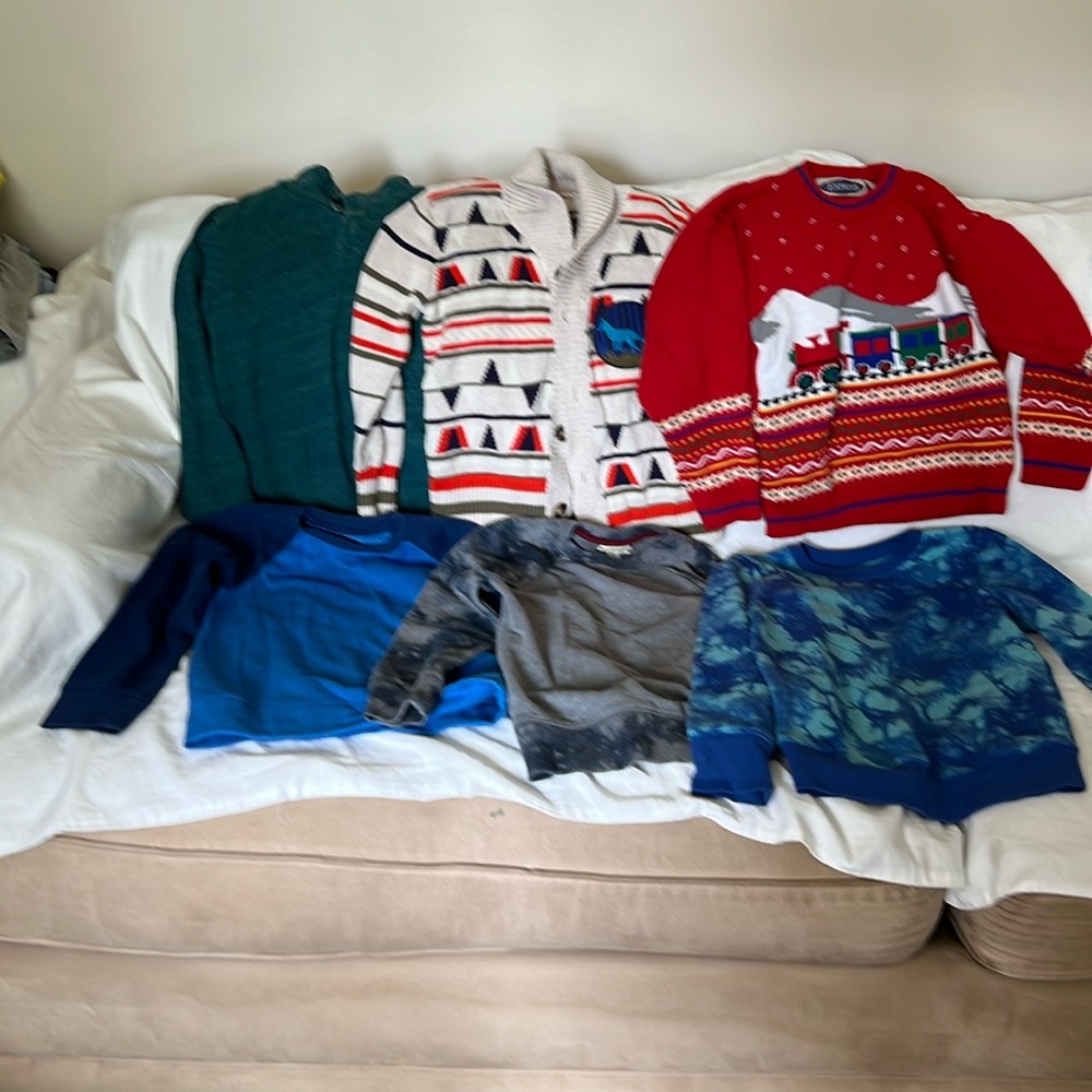 GUC 6 Boy’s Sweatshirts